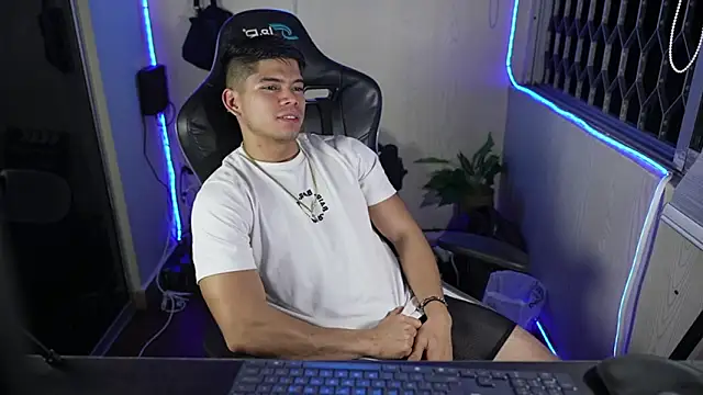 David capizzi  online show from March 13, 7:27 am