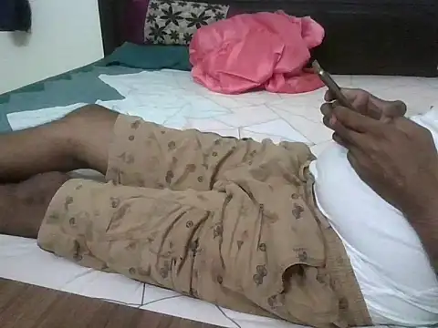 Snapshot of divi5555 chatting on October 19, 6:33 pm divi5555 online show from October 19, 6:33 pm