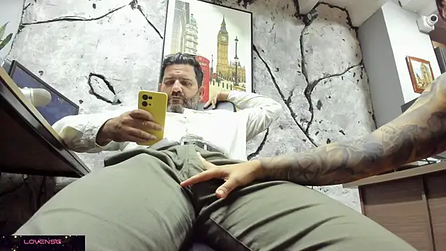 Maxi TheBigDaddy online show from November 6, 9:18 pm