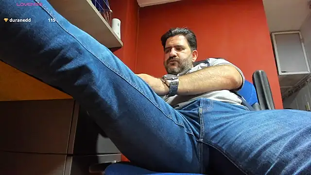 Snapshot of Maxi_TheBigDaddy chatting on March 3, 10:29 pm Maxi TheBigDaddy online show from March 3, 10:29 pm