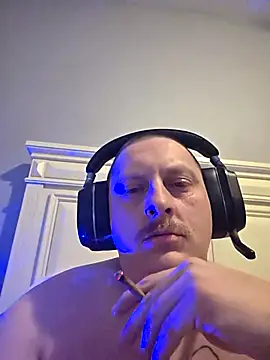 BigDickWorster online show from November 19, 7:08 am