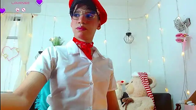Snapshot of Ariel_Femboy_ chatting on December 11, 4:09 am Ariel Femboy online show from December 11, 4:09 am