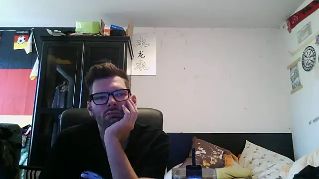 Die-geile-Sau online show from April 26, 2:03 pm