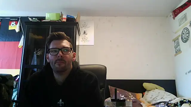 Die-geile-Sau online show from April 28, 1:49 pm