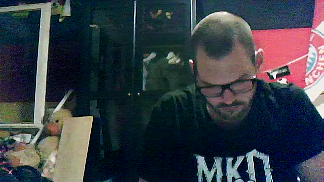 Snapshot of Die-geile-Sau chatting on October 13, 7:42 pm Die-geile-Sau online show from October 13, 7:42 pm