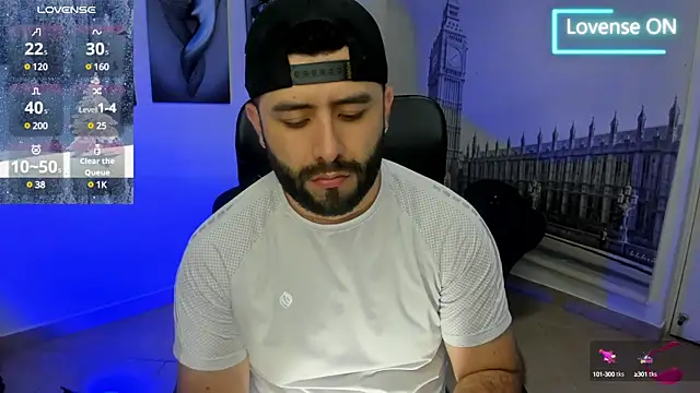 Snapshot of jhon_bear03 chatting on January 3, 11:14 am jhon bear03 online show from January 3, 11:14 am