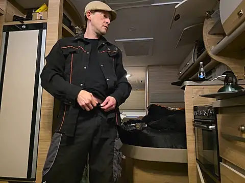 Ebinator666 online show from June 17, 3:08 am