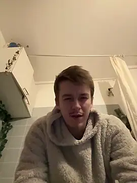 Toyjungee online show from March 15, 7:20 pm