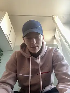 Snapshot of Toyjungee chatting on March 8, 11:22 am Toyjungee online show from March 8, 11:22 am