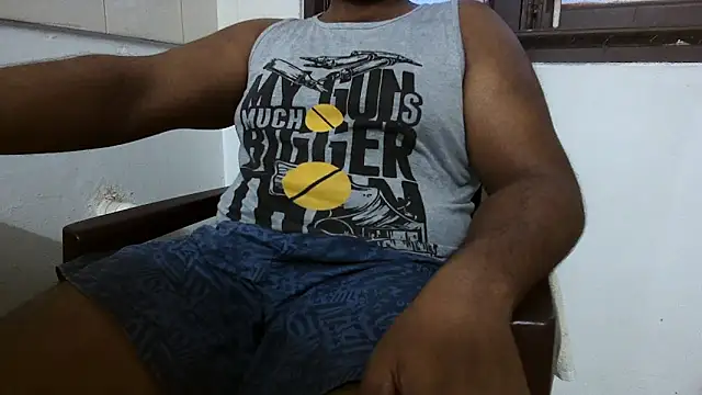 Snapshot of bignaturaldesi chatting on September 12, 1:00 pm bignaturaldesi online show from September 12, 1:00 pm