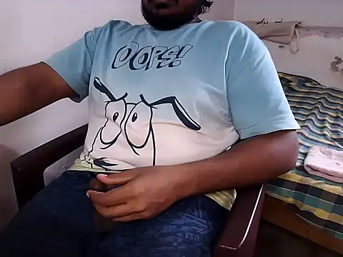 Snapshot of bignaturaldesi chatting on March 2, 6:27 am bignaturaldesi online show from March 2, 6:27 am