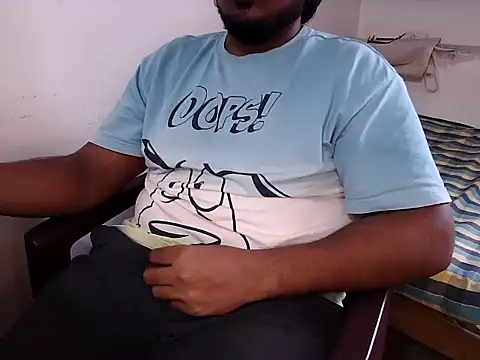 Snapshot of bignaturaldesi chatting on March 10, 6:16 am bignaturaldesi online show from March 10, 6:16 am
