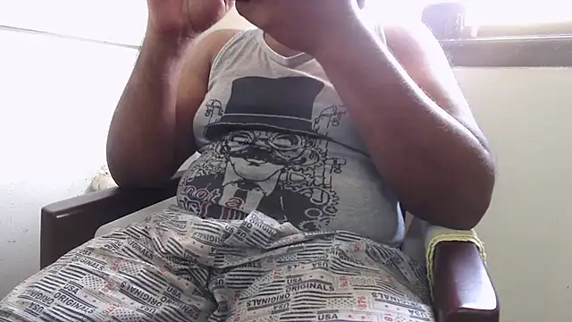 Snapshot of bignaturaldesi chatting on September 18, 7:10 am bignaturaldesi online show from September 18, 7:10 am