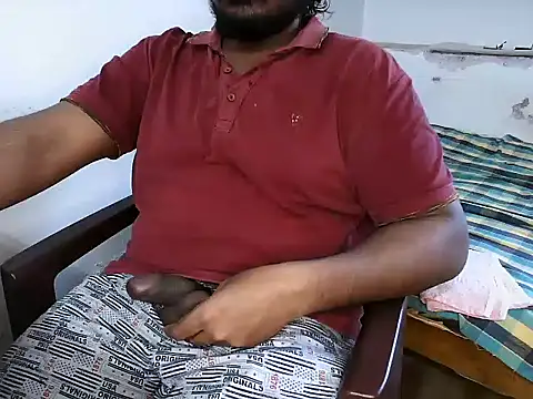 Snapshot of bignaturaldesi chatting on January 26, 5:23 am bignaturaldesi online show from January 26, 5:23 am
