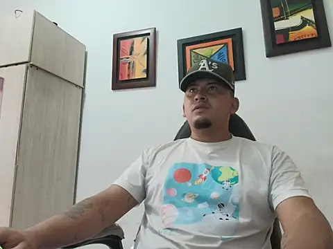 myke andrade online show from January 15, 3:36 pm