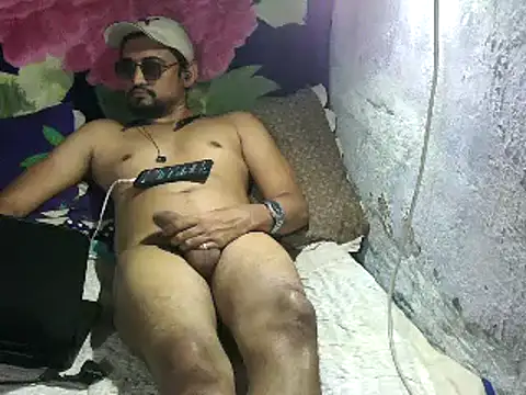 Rocobodymassager online show from February 6, 4:04 pm