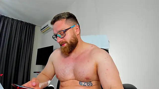Findom guy online show from May 6, 6:30 pm