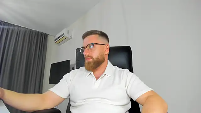 Findom guy online show from April 25, 6:27 pm