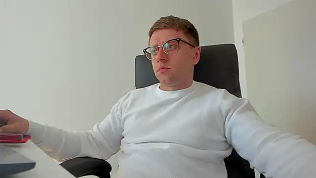 Snapshot of Findom_guy chatting on March 22, 11:53 am Findom guy online show from March 22, 11:53 am