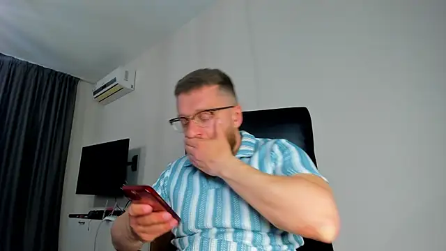 Findom guy online show from April 29, 5:30 pm