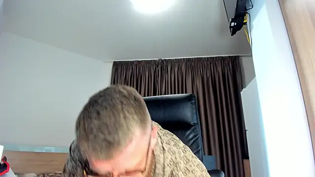 Findom guy online show from June 13, 6:06 pm