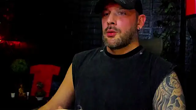 Snapshot of LexXHardy chatting on October 26, 1:29 am LexXHardy online show from October 26, 1:29 am