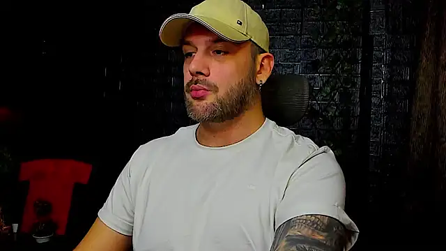 Snapshot of LexXHardy chatting on October 23, 7:39 pm LexXHardy online show from October 23, 7:39 pm