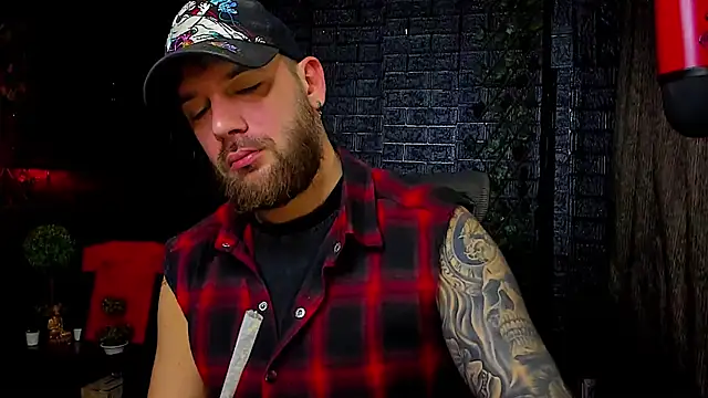 Snapshot of LexXHardy chatting on October 18, 1:05 pm LexXHardy online show from October 18, 1:05 pm