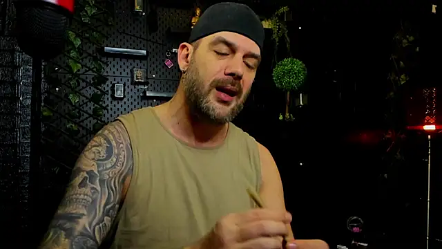 LexXHardy online show from March 31, 10:50 am