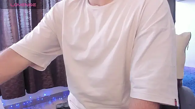 michacosio online show from April 26, 7:43 pm