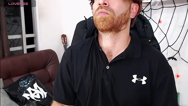 Snapshot of michacosio chatting on October 21, 2:47 am michacosio online show from October 21, 2:47 am