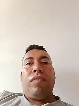 Diego leon27 online show from April 27, 6:35 pm