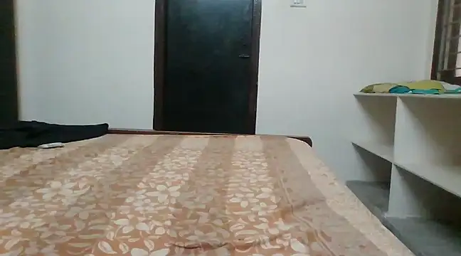 hydhunk29 online show from December 14, 4:23 am