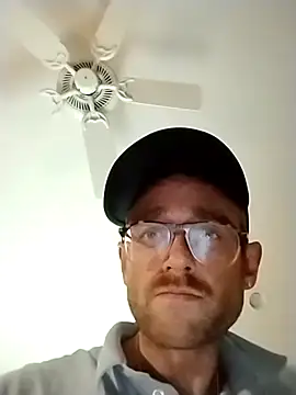 MaxSpadeErotica online show from March 31, 9:16 pm