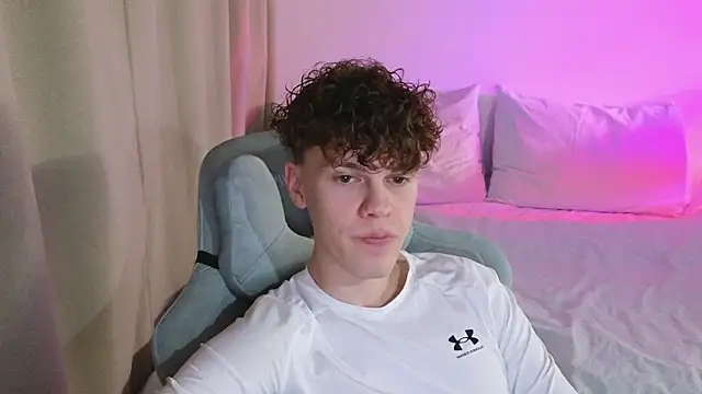 cute thomas online show from March 16, 7:51 pm