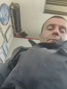 muscularsexy online show from April 9, 10:54 am