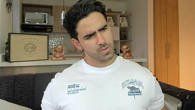 BradleySmithx online show from September 19, 9:36 pm