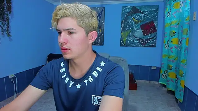 Snapshot of patrik_027 chatting on October 16, 7:00 pm patrik 027 online show from October 16, 7:00 pm