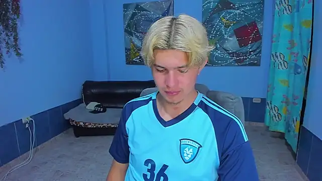 Snapshot of patrik_027 chatting on October 25, 5:14 pm patrik 027 online show from October 25, 5:14 pm