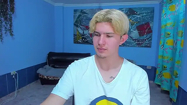 Snapshot of patrik_027 chatting on October 17, 7:07 pm patrik 027 online show from October 17, 7:07 pm