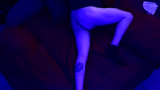 Snapshot of Time2playN303party chatting on October 21, 9:12 am Time2playN303party online show from October 21, 9:12 am