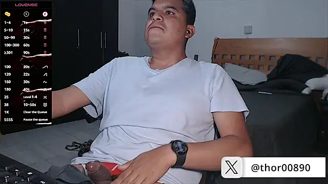 thor000089 online show from June 23, 5:56 am