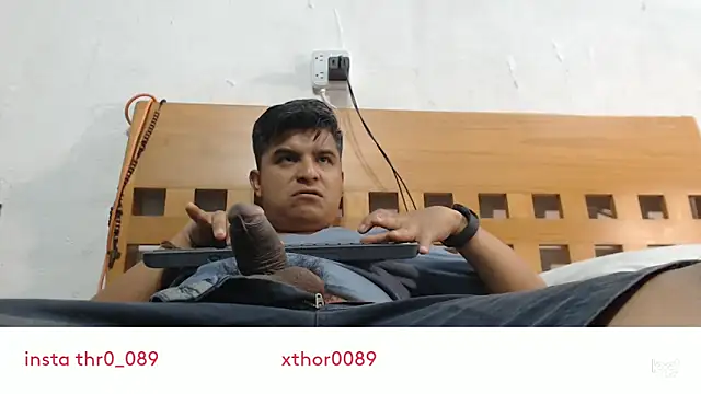 thor000089 online show from May 6, 2:01 am