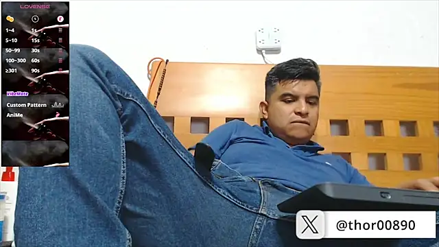 thor000089 online show from June 12, 4:00 am