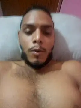 Snapshot of apolodiosgriego chatting on October 16, 6:32 am apolodiosgriego online show from October 16, 6:32 am