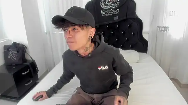 AcidMilo online show from December 18, 1:02 pm