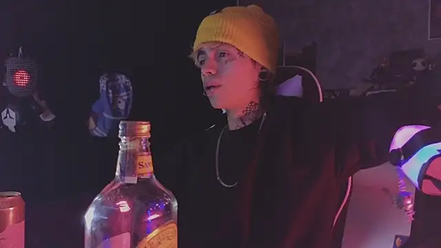 AcidMilo online show from March 30, 11:17 pm