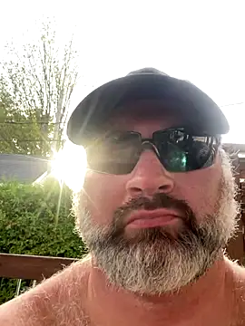 Snapshot of fat_cock_4_you chatting on September 17, 9:27 pm fat cock 4 you online show from September 17, 9:27 pm