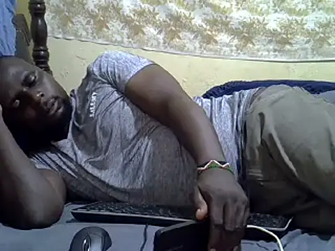 Snapshot of Leebwoy20 chatting on December 26, 5:08 pm Leebwoy20 online show from December 26, 5:08 pm