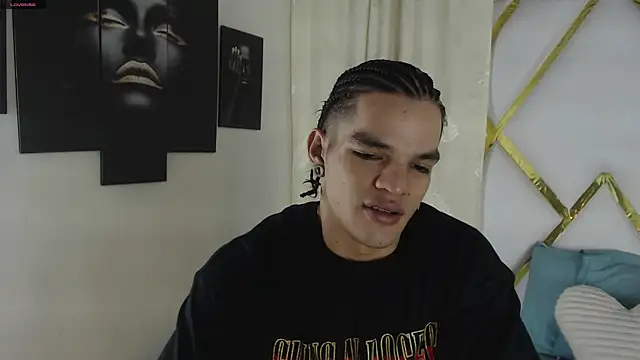 Snapshot of AlbertBernal69 chatting on January 31, 1:54 am AlbertBernal69 online show from January 31, 1:54 am